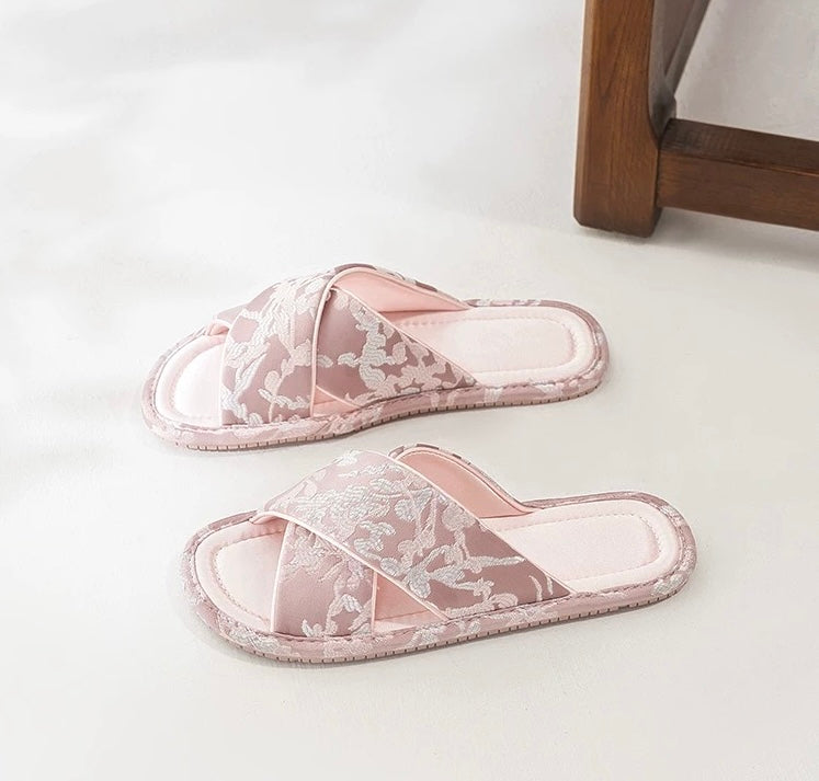 Chinese-style Pink Floral Print Silk Home Slippers, Noble Princess Style, Simple and Elegant