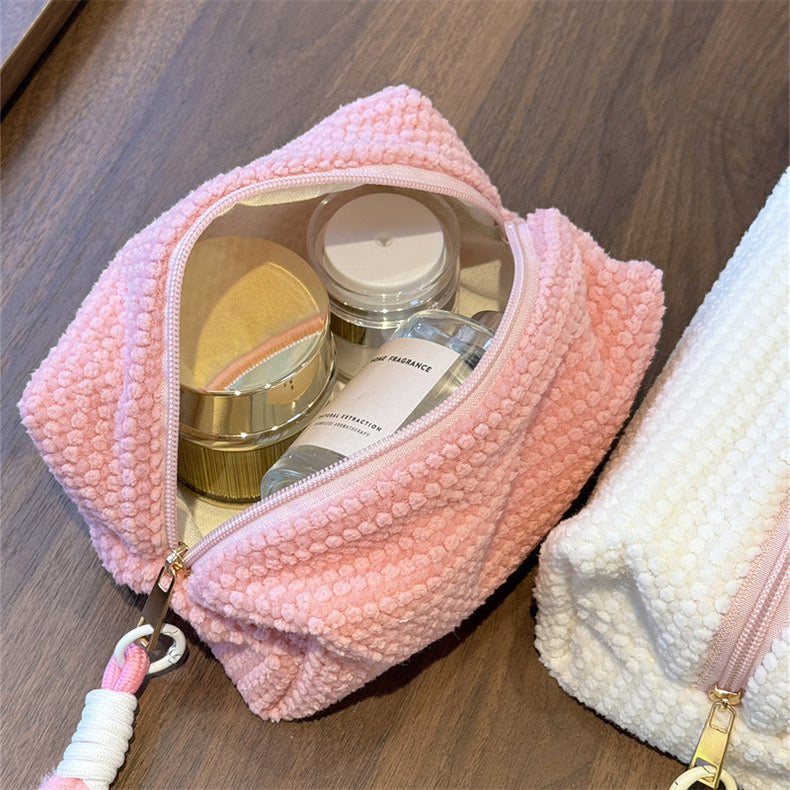 Omnipink, Pink plush plaid large-capacity portable cosmetic storage bag, travel organizer for skincare products, soft and sweet bag for girls