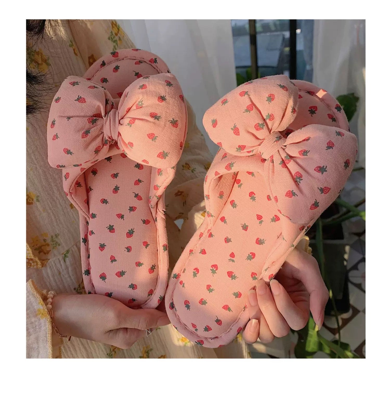 Puff Bow Cute Indoor Slippers with Sweet Strawberry Print, Soft Cotton, and Comfortable Design